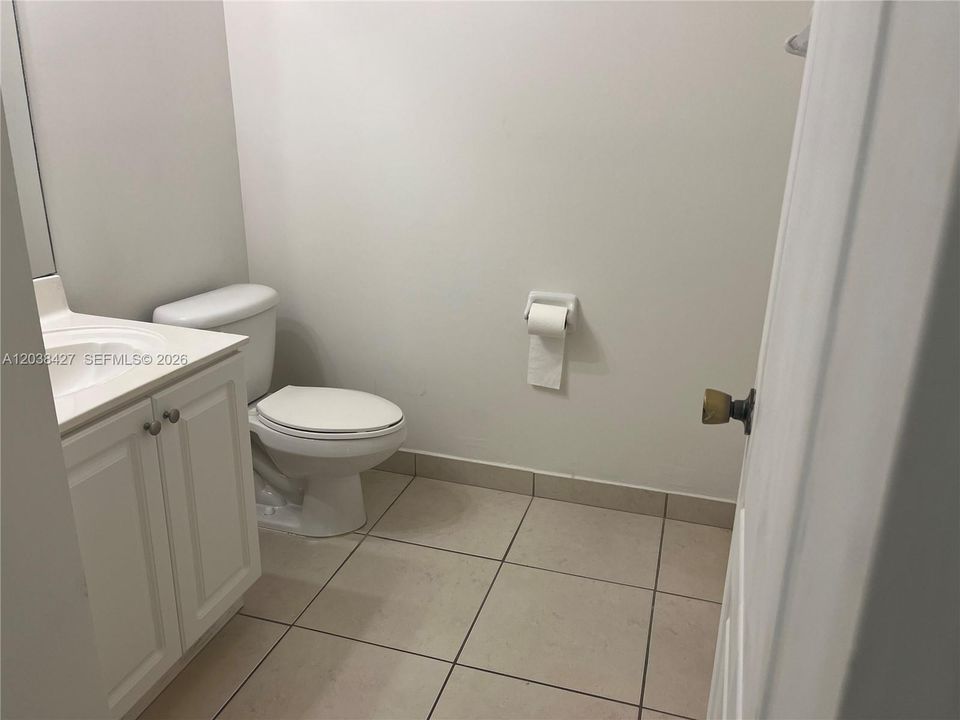 En Venta: $339,900 (3 camas, 2 baños, 1383 Pies cuadrados)