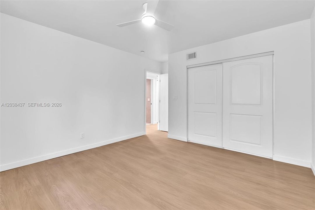 В аренду: $2,975 (3 спален, 1 ванн, 917 Квадратных фут)