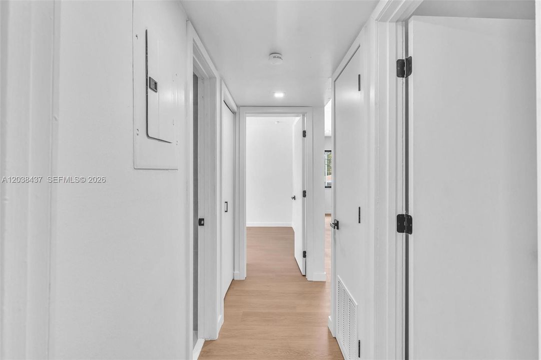 В аренду: $2,975 (3 спален, 1 ванн, 917 Квадратных фут)