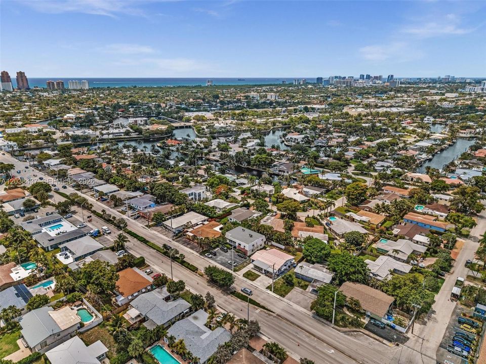 В аренду: $2,975 (3 спален, 1 ванн, 917 Квадратных фут)