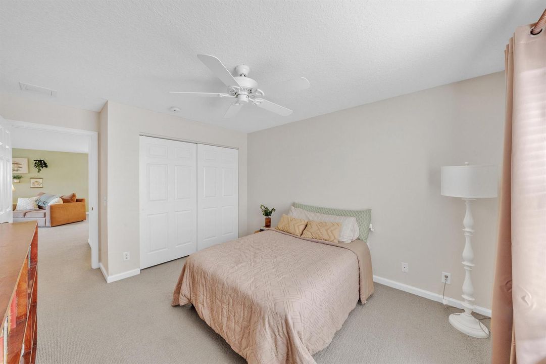 11 Guest Bedroom C (3)