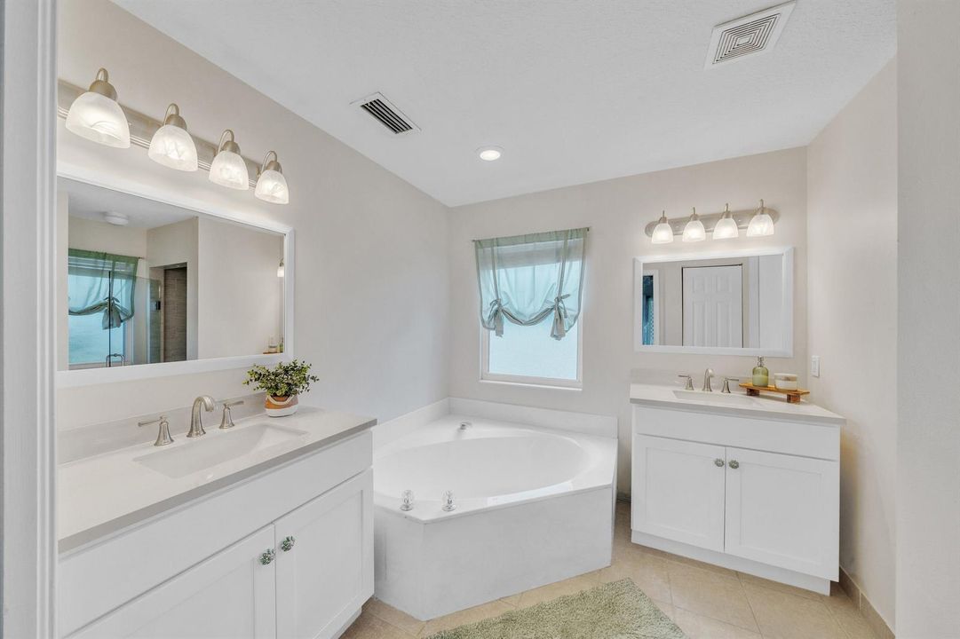 15 Primary Bathroom (1)