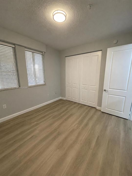 For Sale: $470,000 (2 beds, 3 baths, 1753 Square Feet)