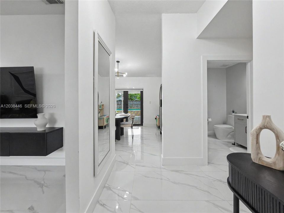 На продажу: $725,000 (4 спален, 2 ванн, 1592 Квадратных фут)