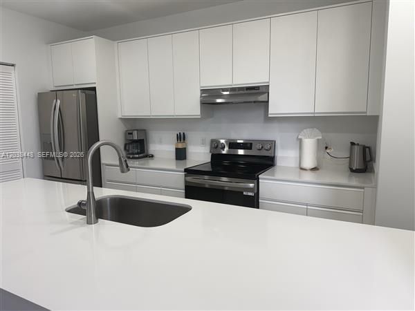 En Renta: $3,800 (1 camas, 1 baños, 39060 Pies cuadrados)