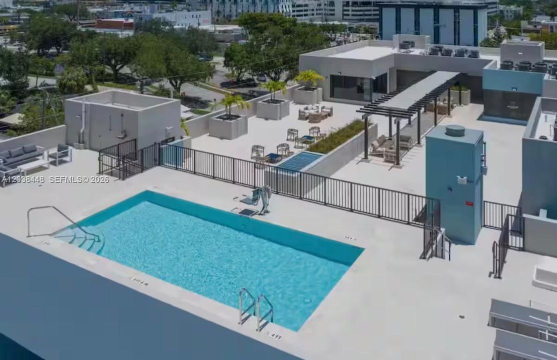En Renta: $3,800 (1 camas, 1 baños, 39060 Pies cuadrados)