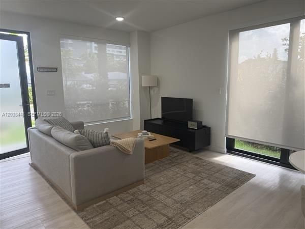 En Renta: $3,800 (1 camas, 1 baños, 39060 Pies cuadrados)