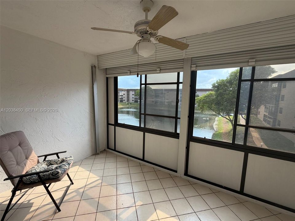 For Sale: $139,900 (2 beds, 2 baths, 1270 Square Feet)