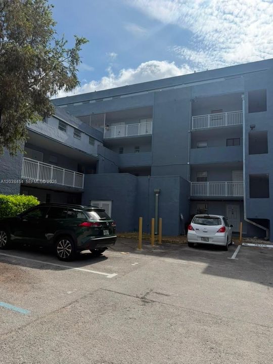 For Sale: $299,000 (1 beds, 1 baths, 1125 Square Feet)