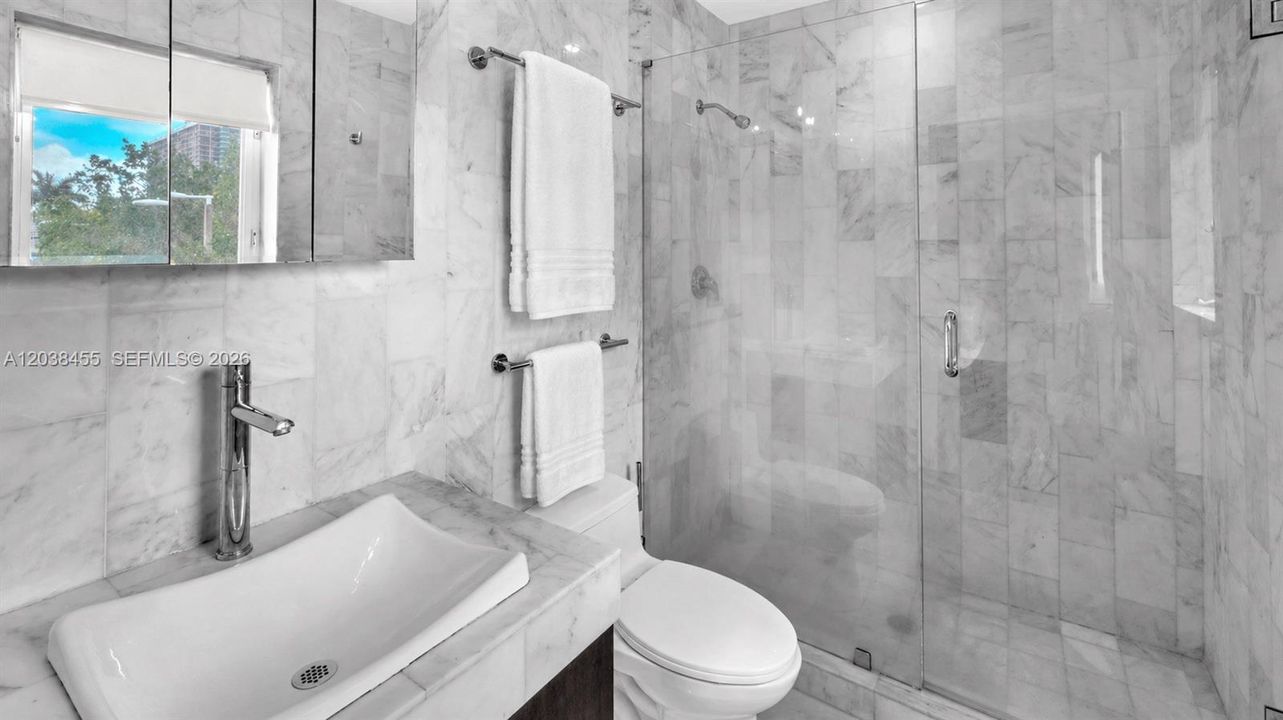 В аренду: $2,600 (1 спален, 1 ванн, 0 Квадратных фут)