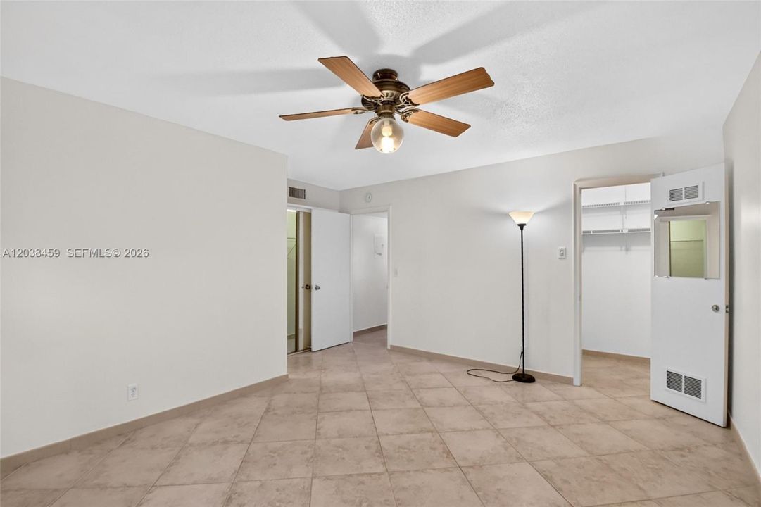 En Venta: $104,900 (2 camas, 2 baños, 960 Pies cuadrados)