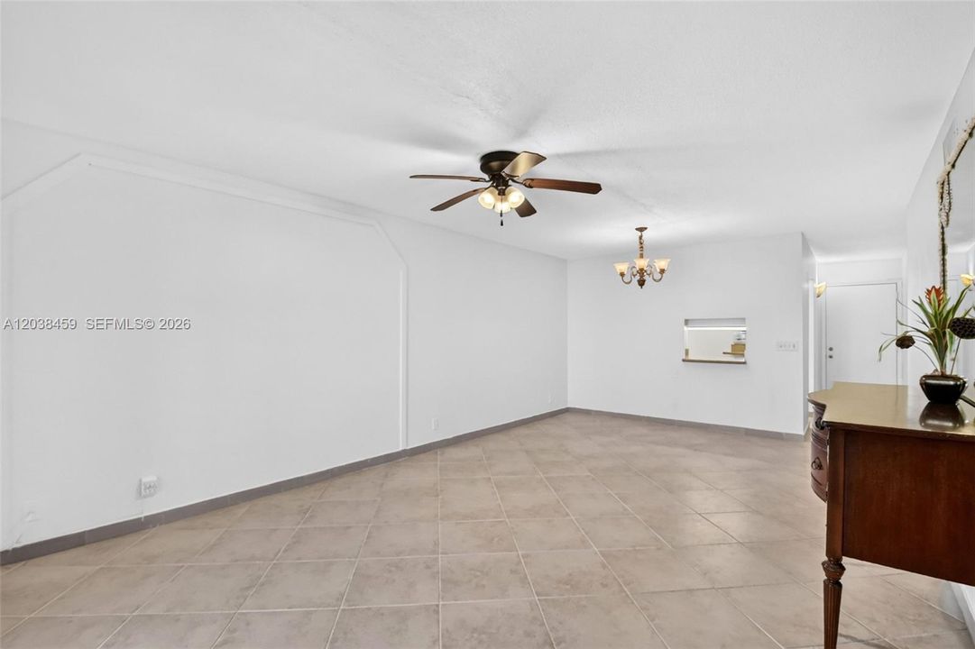 En Venta: $104,900 (2 camas, 2 baños, 960 Pies cuadrados)