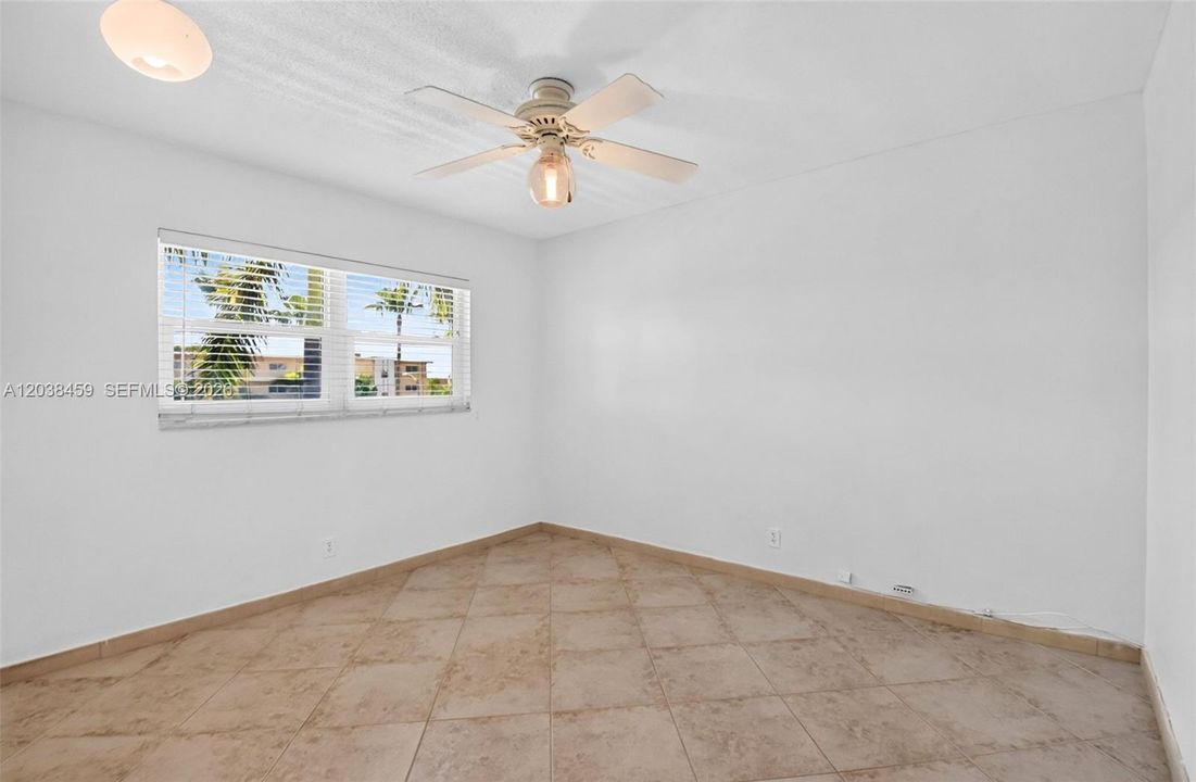 En Venta: $104,900 (2 camas, 2 baños, 960 Pies cuadrados)