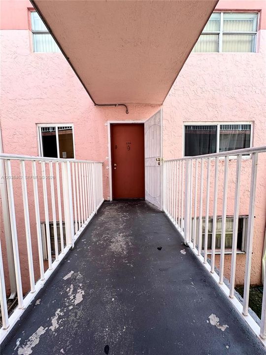 En Venta: $135,000 (2 camas, 2 baños, 800 Pies cuadrados)