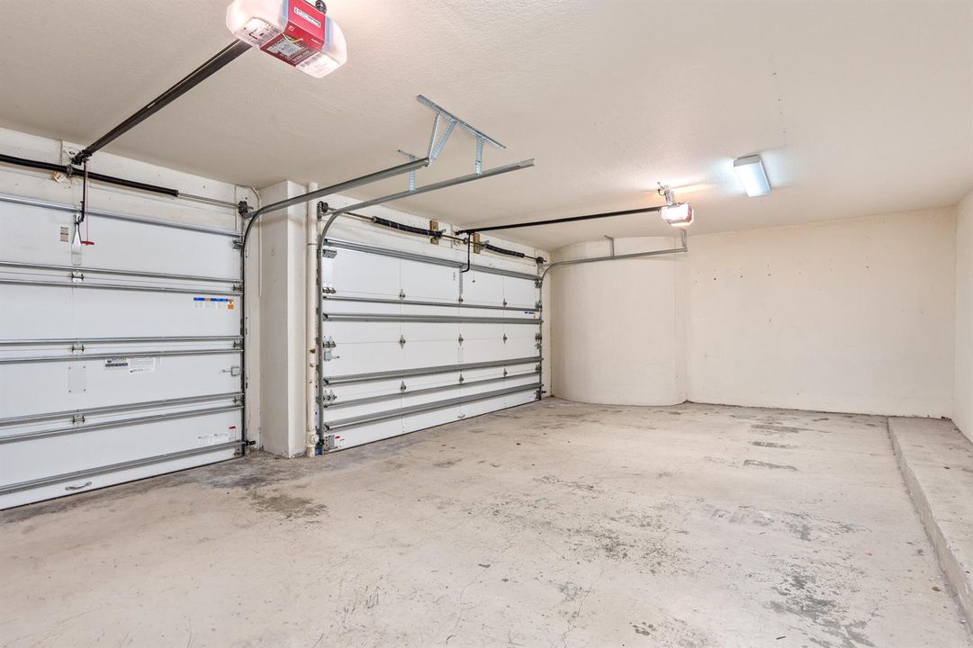 3 Car Garage