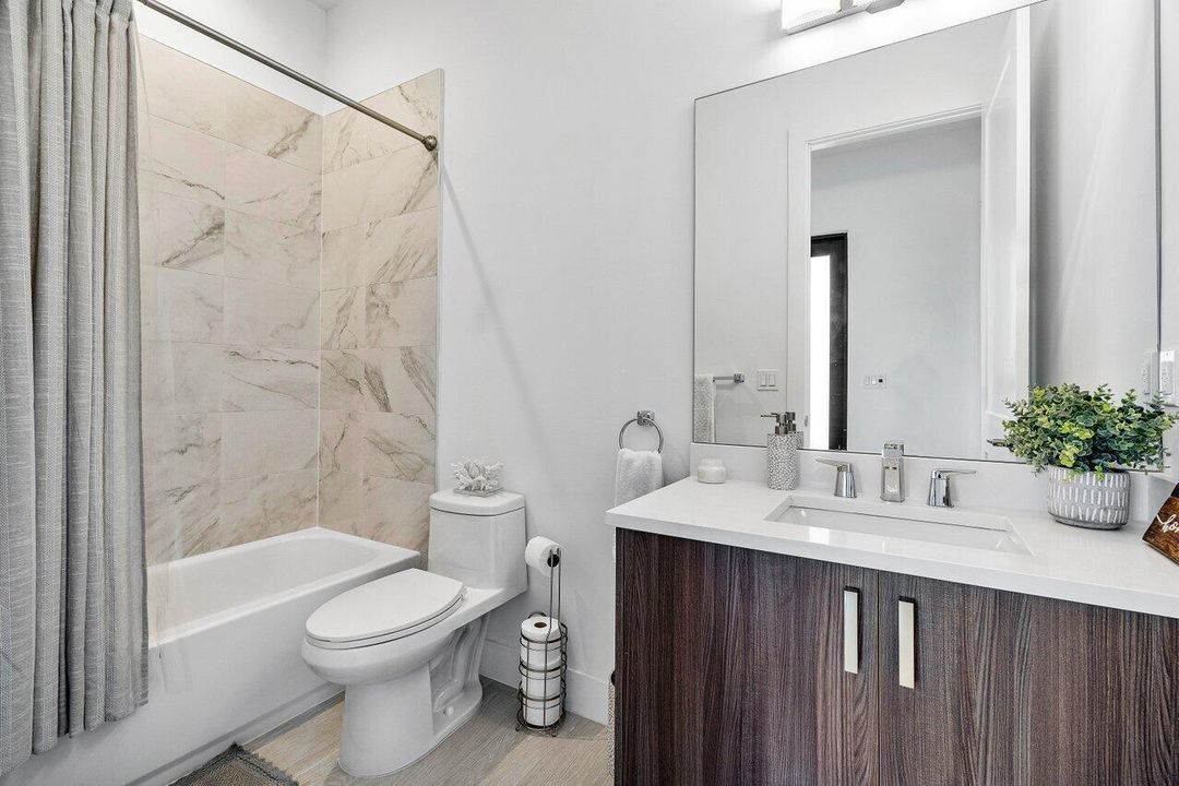 008-2211FloridaBoulevard-DelrayBeach-FL-