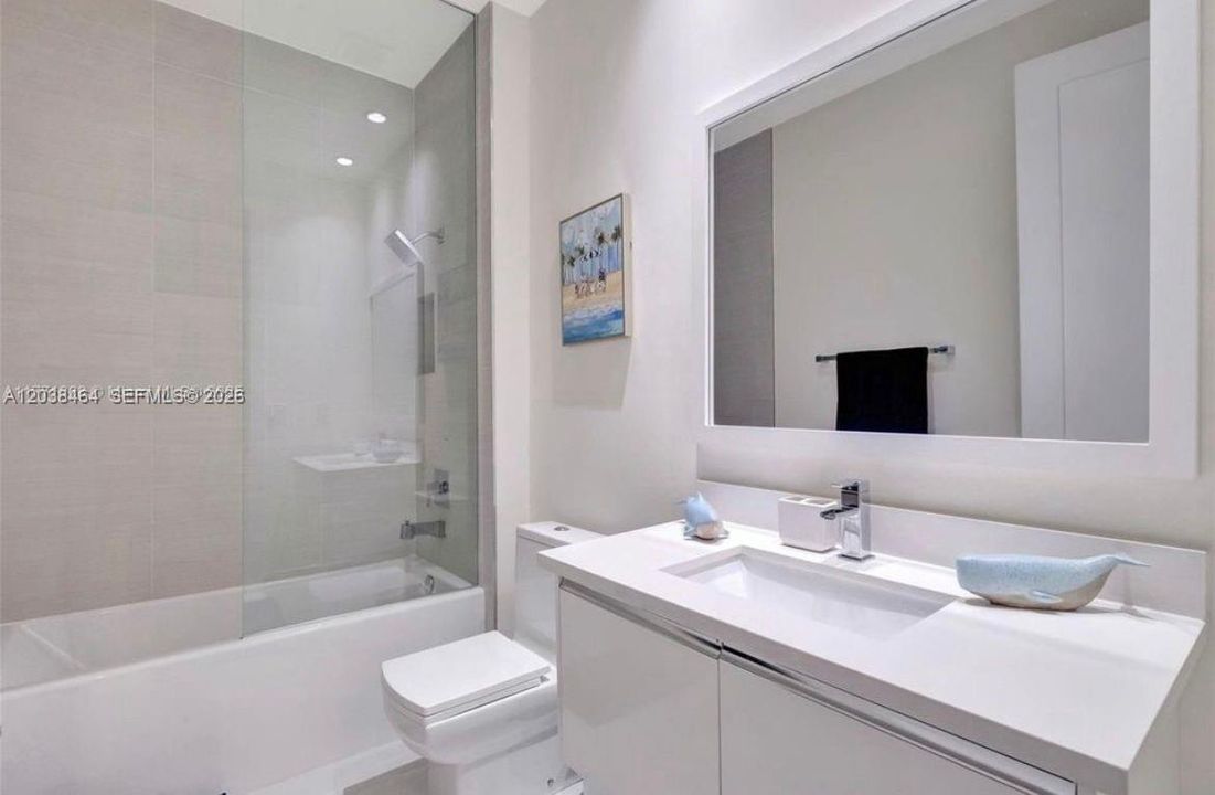 En Renta: $4,400 (3 camas, 2 baños, 1720 Pies cuadrados)