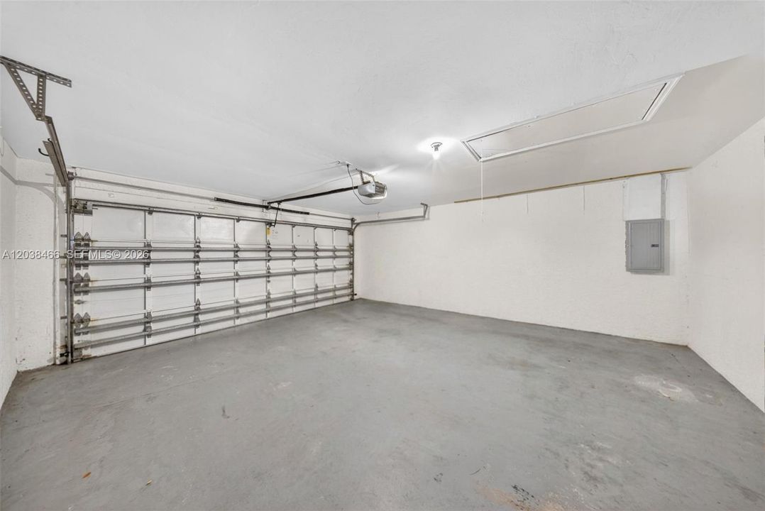 Garage image virtually decluttered for visualization of space