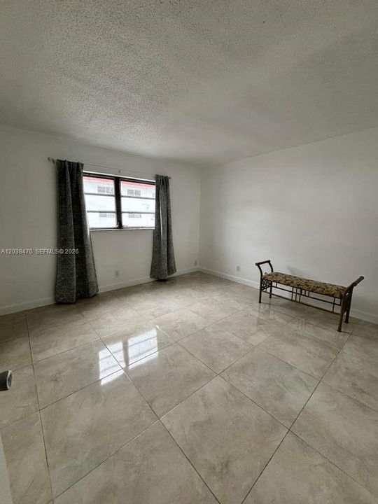 В аренду: $1,800 (1 спален, 1 ванн, 620 Квадратных фут)