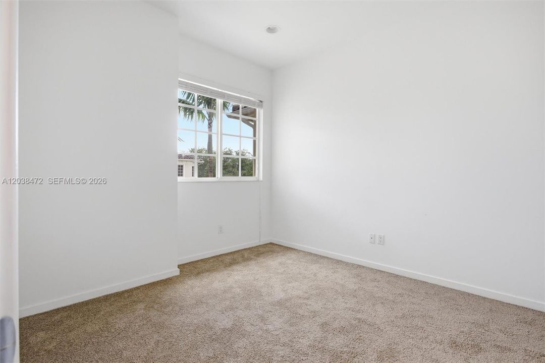 For Sale: $429,999 (3 beds, 2 baths, 1500 Square Feet)