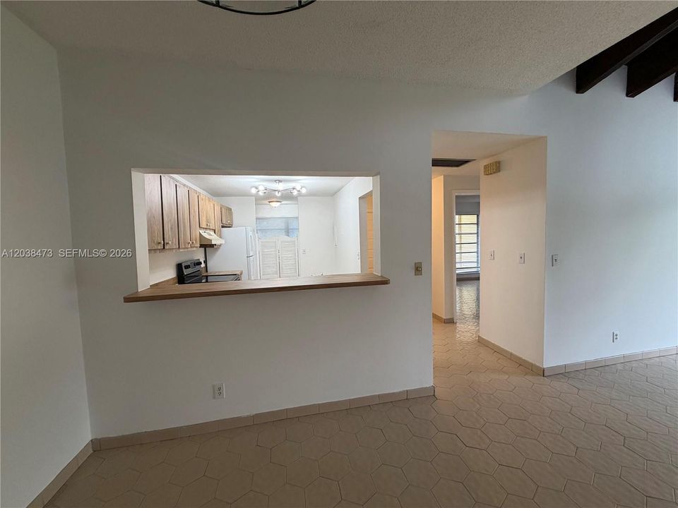 В аренду: $2,300 (2 спален, 2 ванн, 1080 Квадратных фут)
