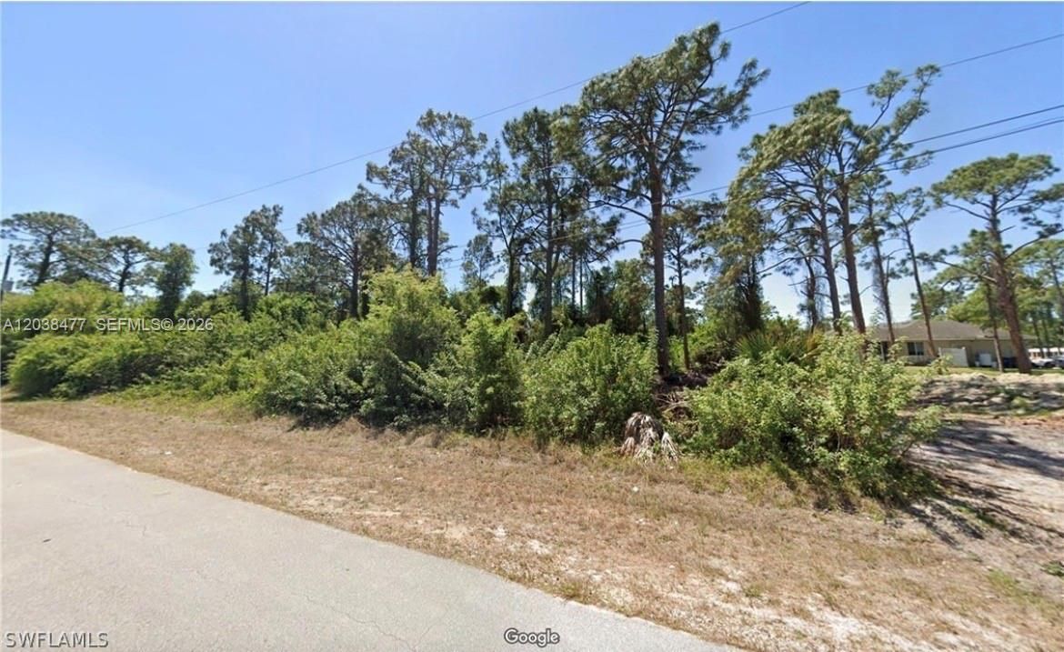 На продажу: $65,000 (0.27 acres)