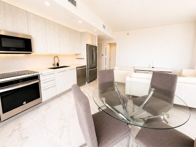 En Renta: $2,900 (2 camas, 2 baños, 1391 Pies cuadrados)