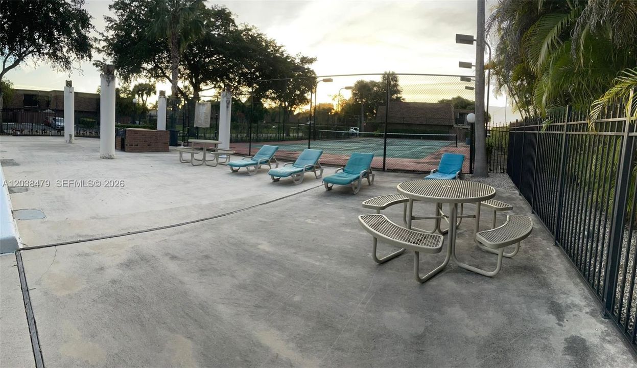 For Sale: $359,000 (3 beds, 2 baths, 1488 Square Feet)