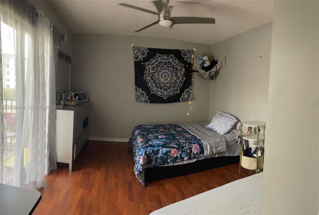 For Sale: $359,000 (3 beds, 2 baths, 1488 Square Feet)