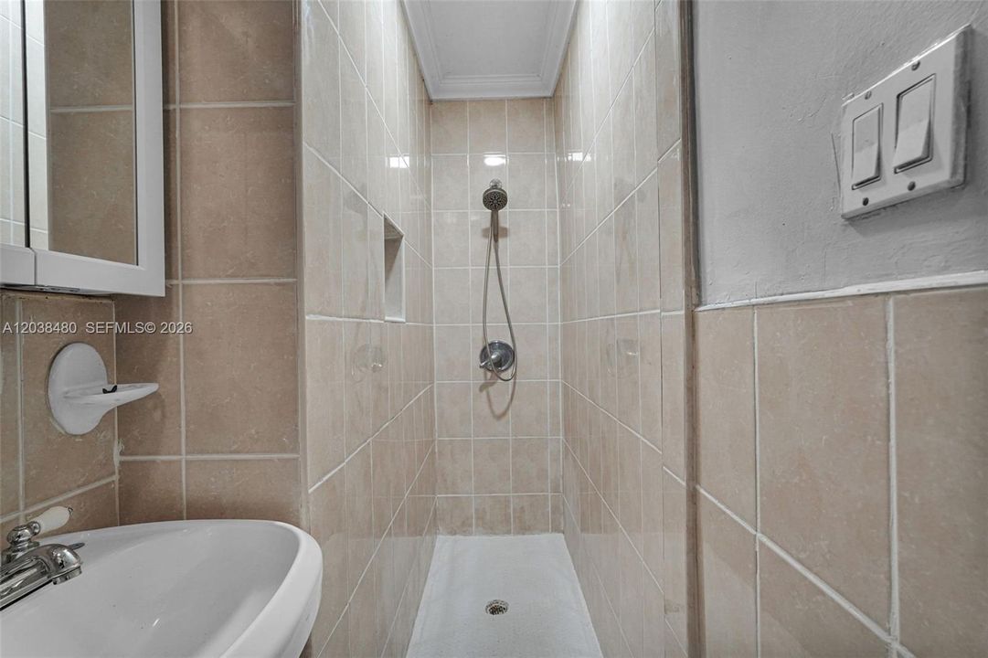 En Venta: $458,000 (3 camas, 2 baños, 1026 Pies cuadrados)