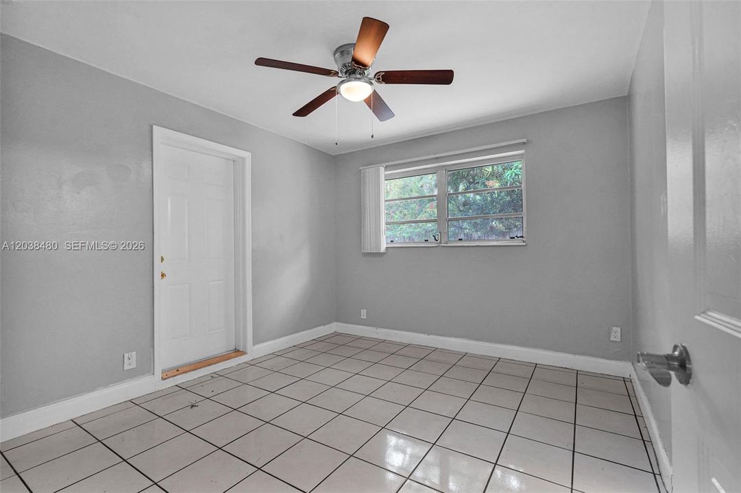 En Venta: $458,000 (3 camas, 2 baños, 1026 Pies cuadrados)