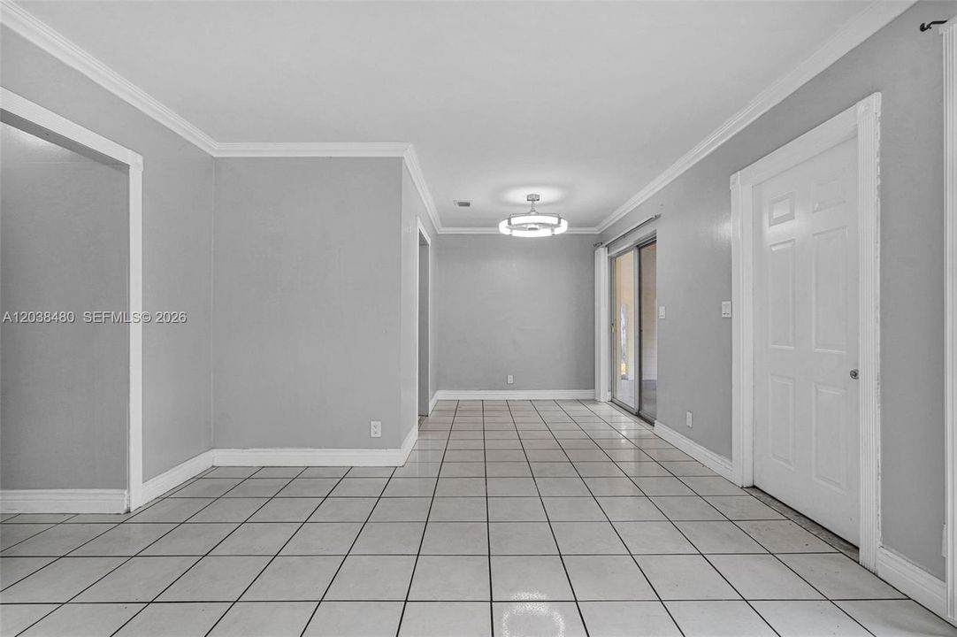 En Venta: $458,000 (3 camas, 2 baños, 1026 Pies cuadrados)