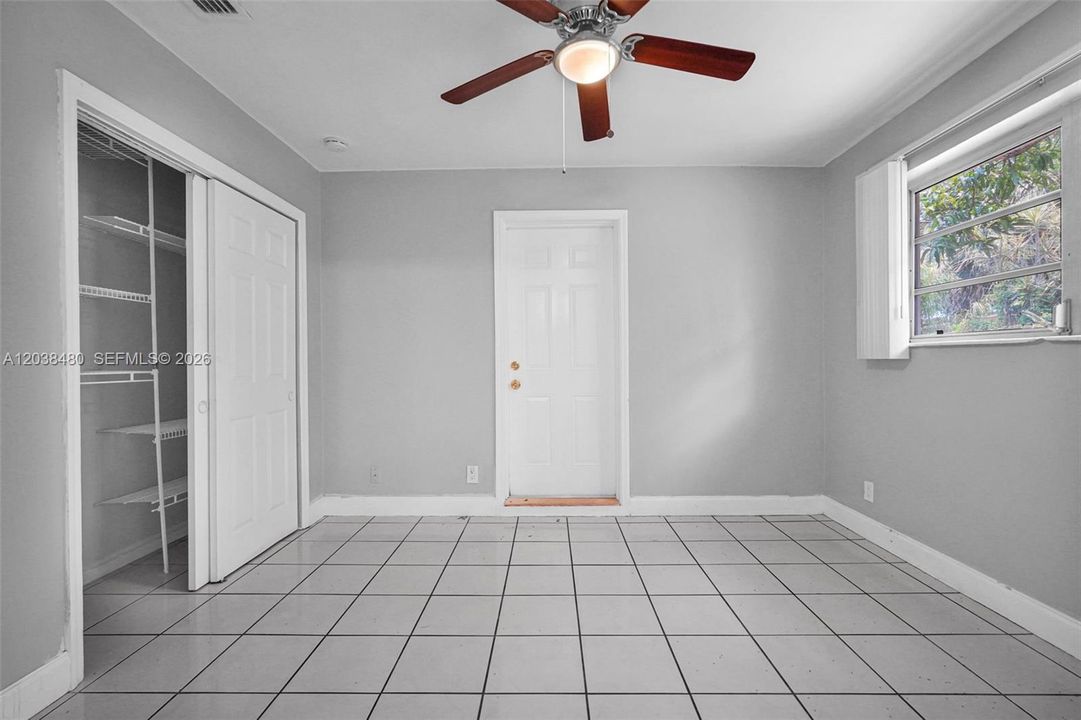 En Venta: $458,000 (3 camas, 2 baños, 1026 Pies cuadrados)