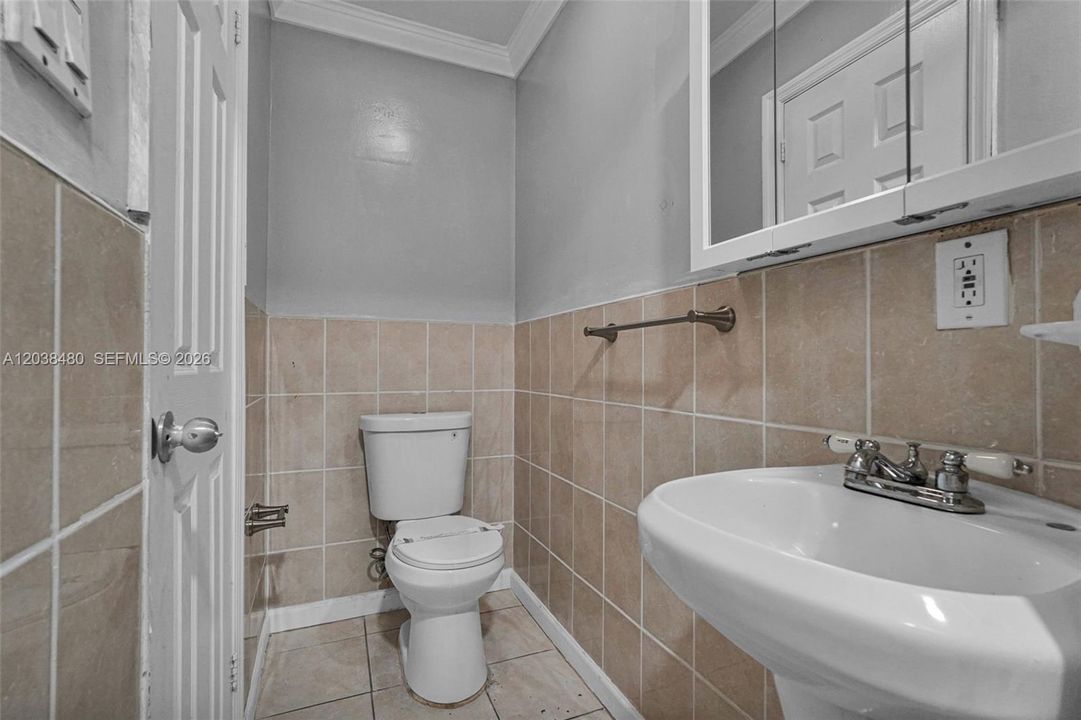 En Venta: $458,000 (3 camas, 2 baños, 1026 Pies cuadrados)