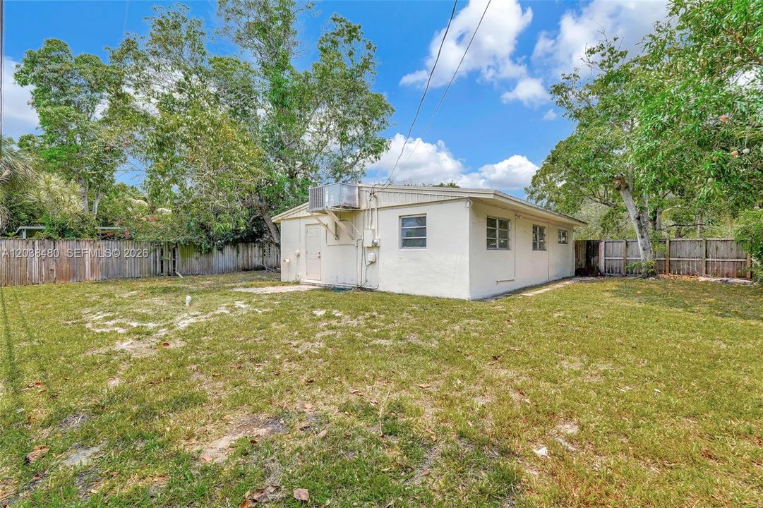 En Venta: $458,000 (3 camas, 2 baños, 1026 Pies cuadrados)