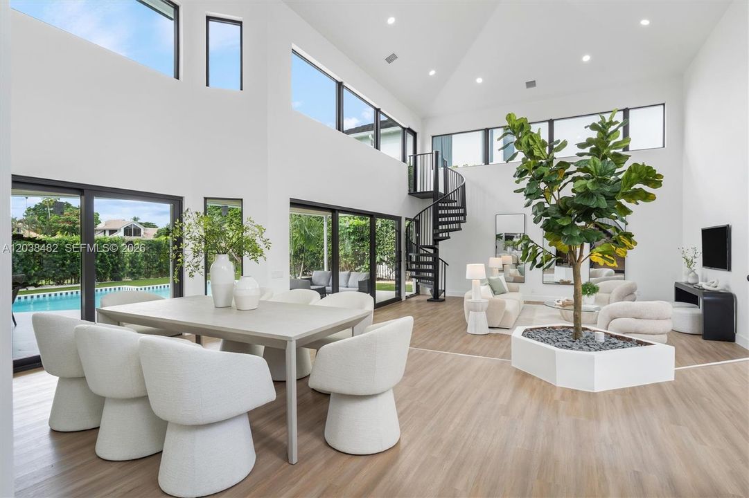 En Venta: $2,589,000 (5 camas, 4 baños, 4596 Pies cuadrados)