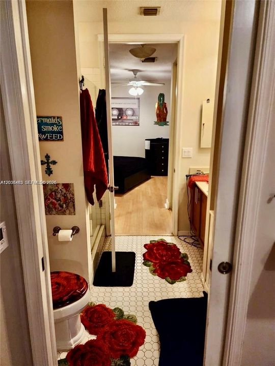 В аренду: $1,850 (1 спален, 1 ванн, 856 Квадратных фут)