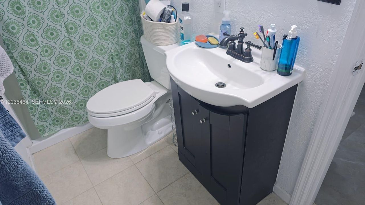 For Rent: $1,600 (1 beds, 1 baths, 0 Square Feet)