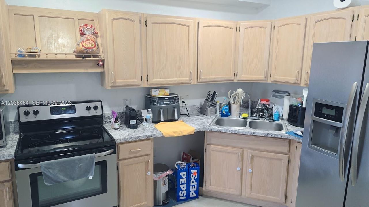 For Rent: $1,600 (1 beds, 1 baths, 0 Square Feet)