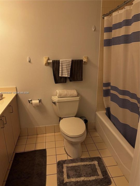For Rent: $2,600 (1 beds, 1 baths, 640 Square Feet)