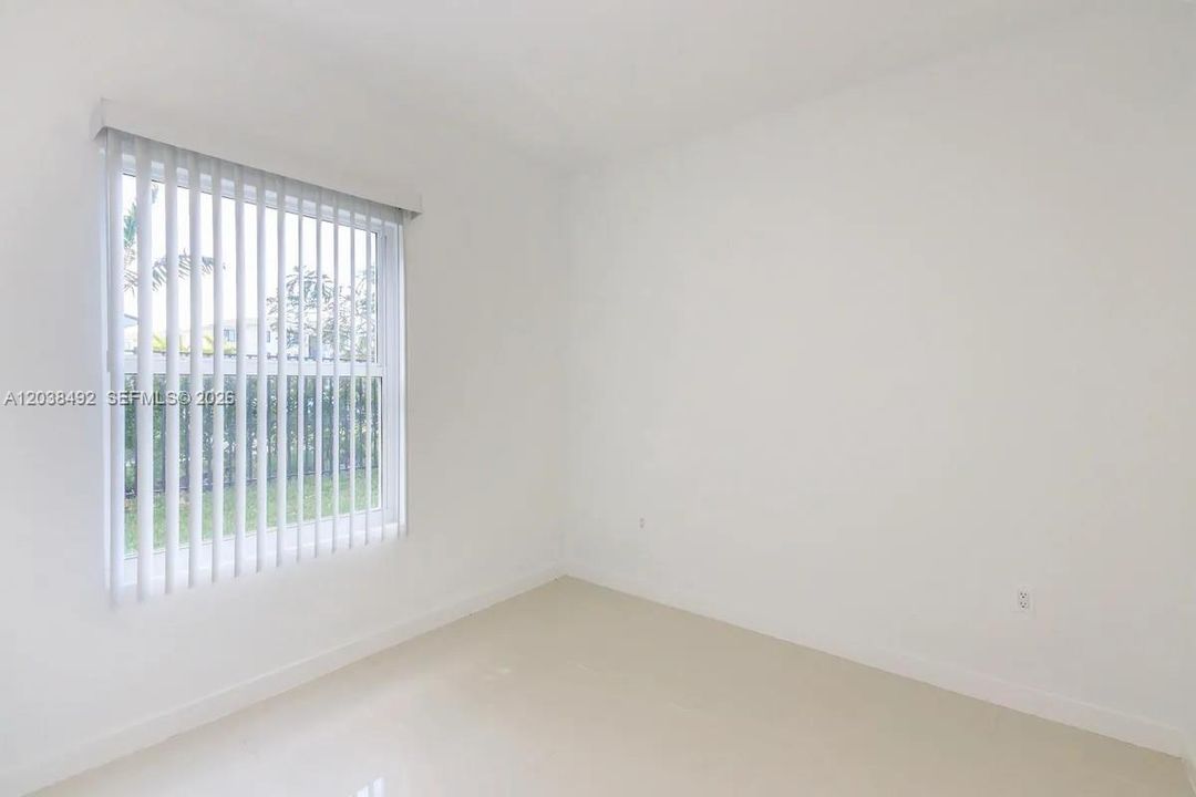 En Renta: $3,330 (3 camas, 2 baños, 1307 Pies cuadrados)