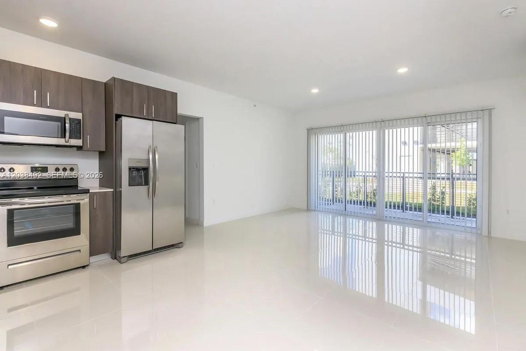 En Renta: $3,330 (3 camas, 2 baños, 1307 Pies cuadrados)