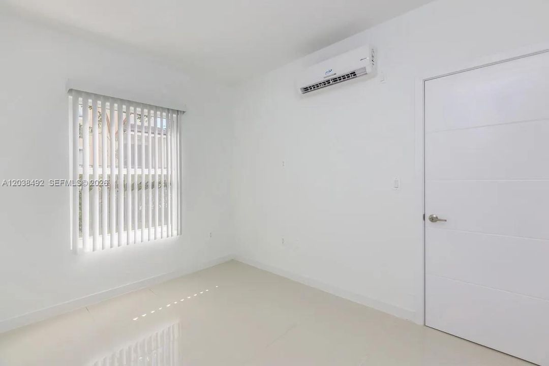 En Renta: $3,330 (3 camas, 2 baños, 1307 Pies cuadrados)