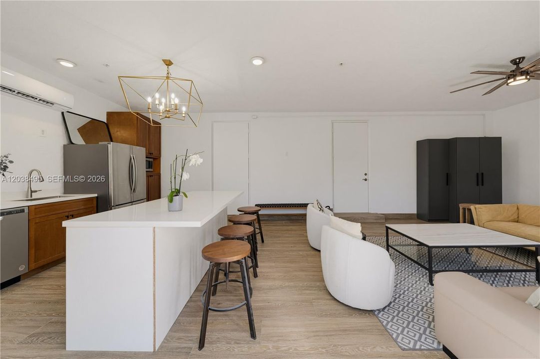 For Sale: $2,195,000 (4 beds, 5 baths, 4303 Square Feet)