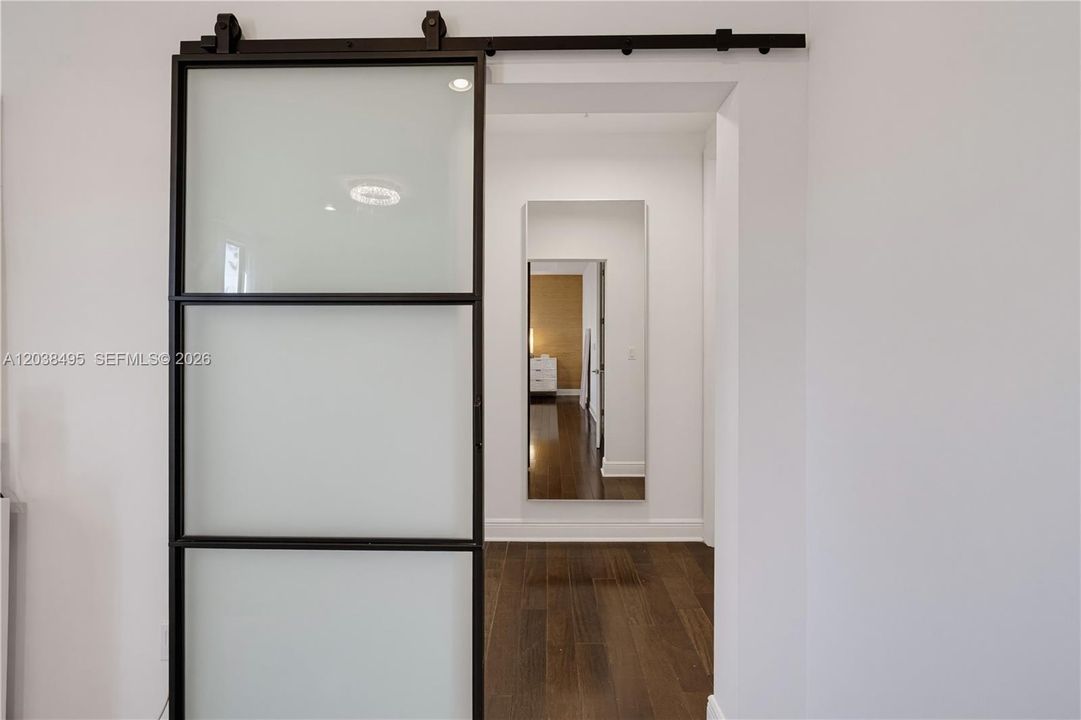 For Sale: $2,195,000 (4 beds, 5 baths, 4303 Square Feet)
