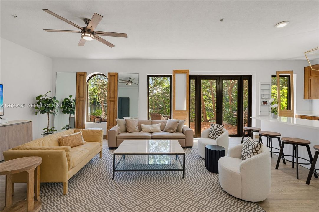 For Sale: $2,195,000 (4 beds, 5 baths, 4303 Square Feet)