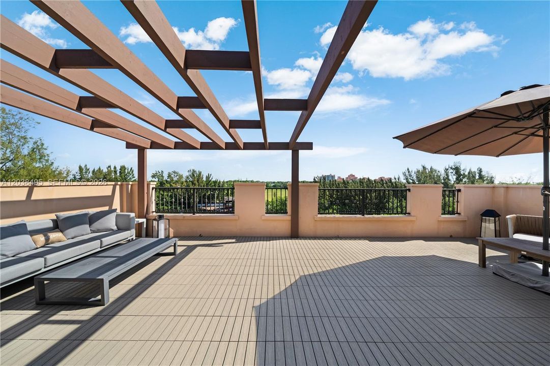 For Sale: $2,195,000 (4 beds, 5 baths, 4303 Square Feet)