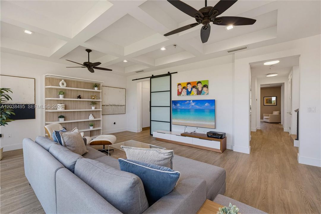For Sale: $2,195,000 (4 beds, 5 baths, 4303 Square Feet)