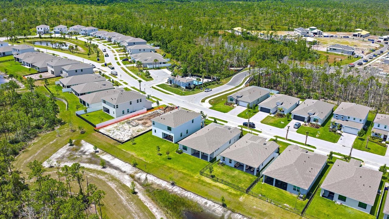 6841 SE Pk Trce Dr-24