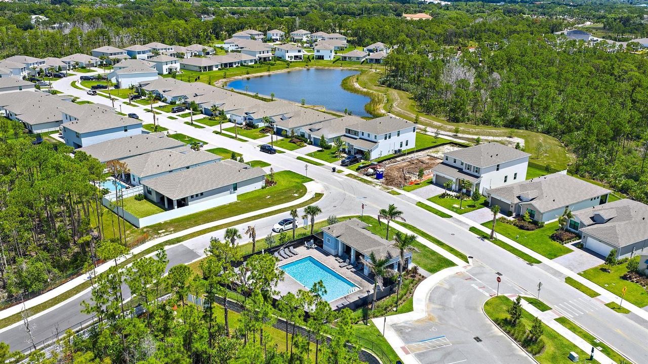 6841 SE Pk Trce Dr-28